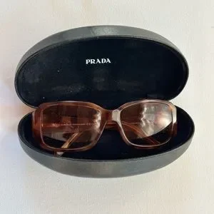 Prada | Accessories | Vintage Parada Tortoise Sunglasses  display picture 3